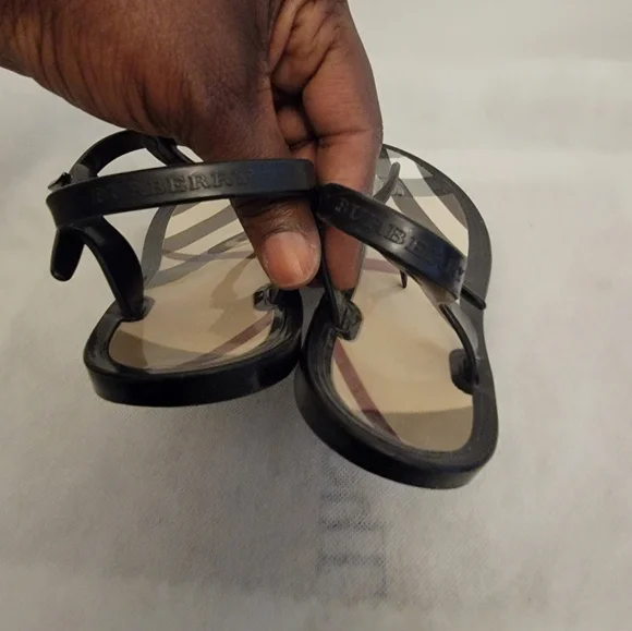 Burberry Womens Size US 36  Thong T Strap Flat Jelly Sandals Black Nova Check - Picture 5 of 13